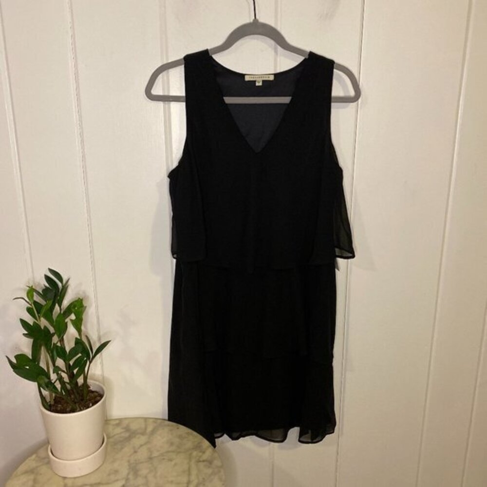NWT Modcloth | Tash + Sophie Black Tiered Flowy Dress